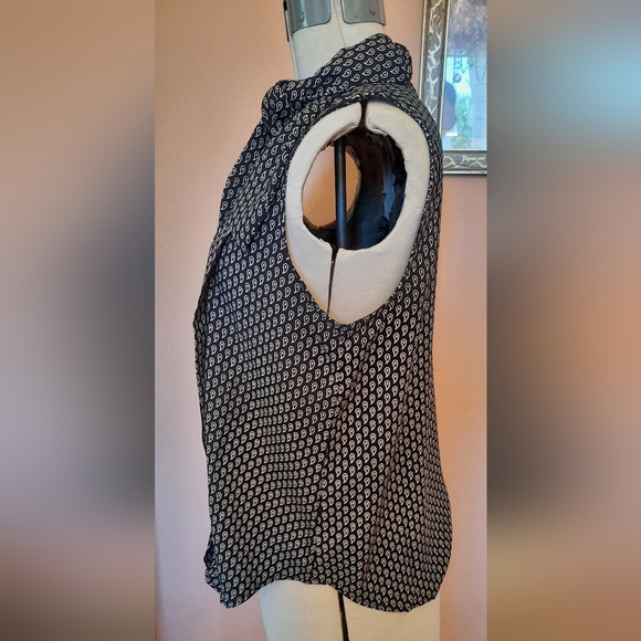Ann Taylor Tie Neck Sleeveless Blouse - Picture 2 of 10